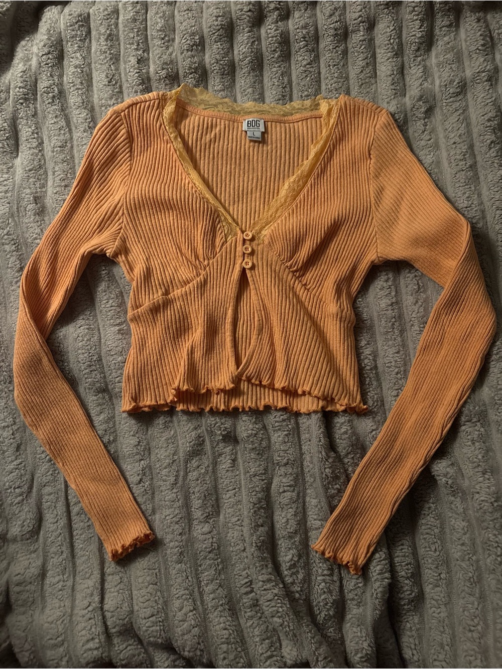 BDG Peach-Orange Ribbed Lace-Trim Button-Front Long Sleeve Crop Top